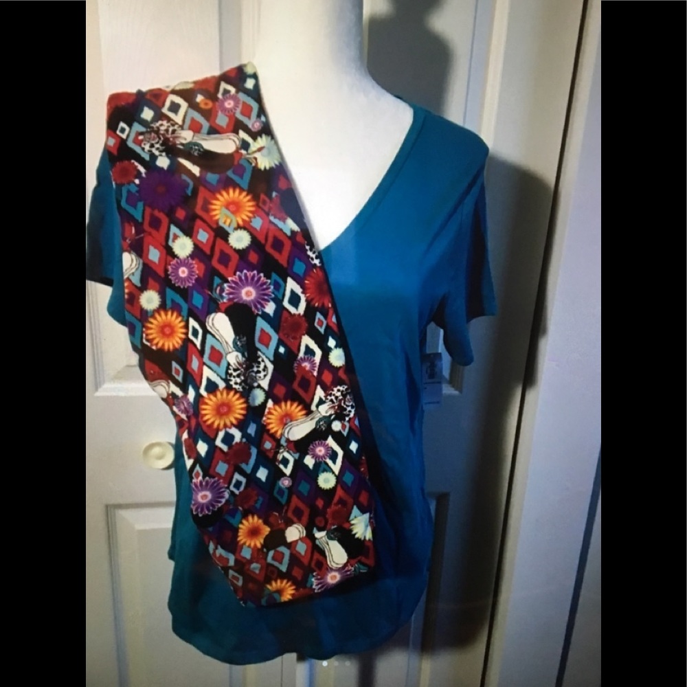 Lularoe Leggings and T-Shirt
